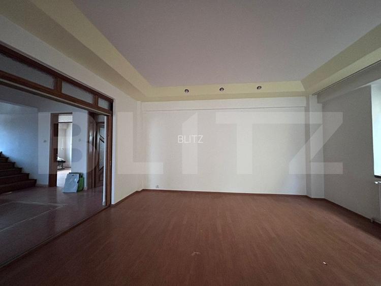 Casa cu 7 camere, 4 bai, 330 mp, 900 mp curte, zona Ford - 5