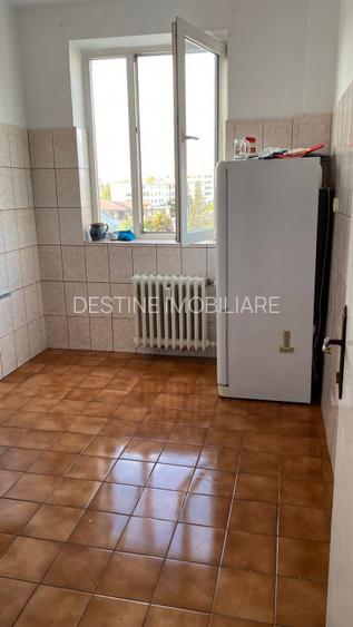 Apartament 3 camere, semidecomandat, et 4/4, zona Democratiei - 6