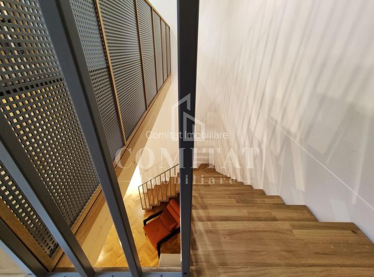 Apartament ultrafinisat în zona ultracentrală | Scară interioară - 14