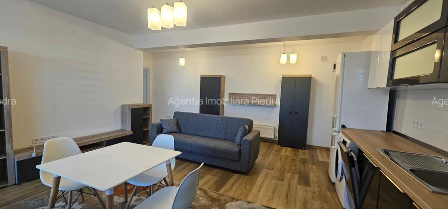 Inchiriez 2 camere, in bloc nou,cu parcare(2locuri),Cartierul Tineretului,parter - 3