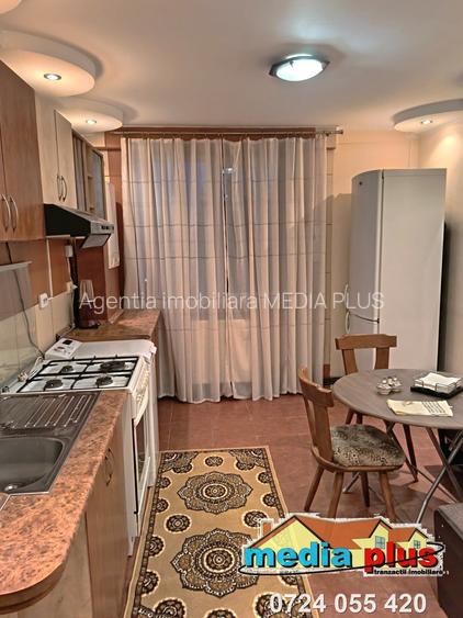 Închiriere apartament 2 camere, Micro 17 - 2