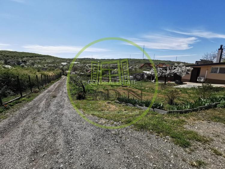 Teren intravilan si extravilan cu anexa gospodareasca amenajata, cu utilitati - 3