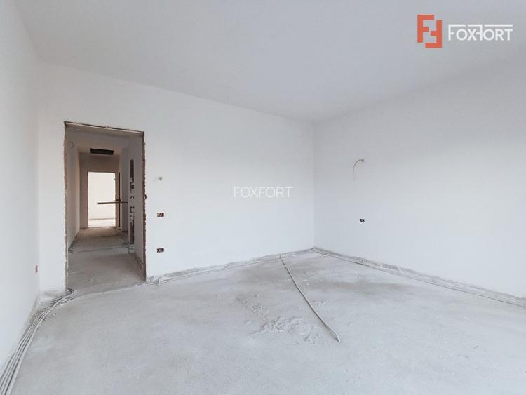 Duplex 4 camere 140 mp utili, toate utilitatile, la asfalt in Giroc - V7800 - 10