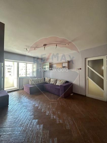 De vanzare apartament 3 camere,  MB 20 Slobozia IL - 4