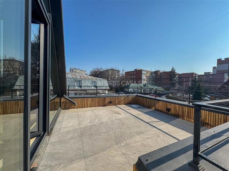 De vanzare! Vila de Lux in Tatarasi, 370 mp. Tehnologii ultima generatie, materi - 12