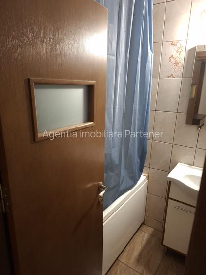 3 camere Exercițiu / fondul vechi , Decomandat / centrala , Amplasament DEOSEBIT - 8