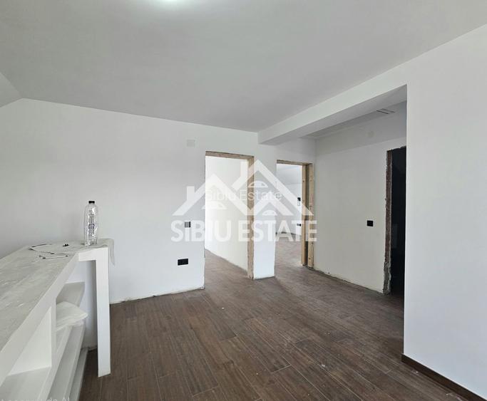 Casa individuala 4 dormitoare, curte mare - 14