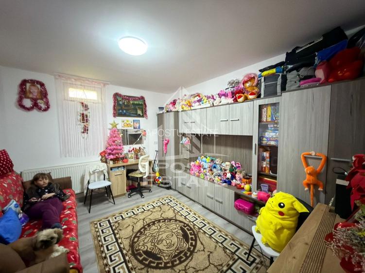 Apartament cu 2 camere si pod la casa cu curte comuna, zona Mehala - 2