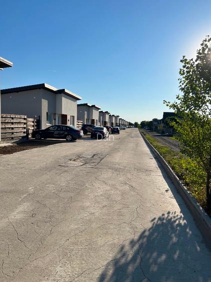 Vand casa 3 camere Balotesti - 2