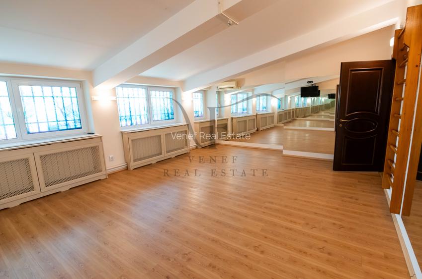 Vila EXCLUSIVISTA PREMIUM 22 camere 8bai lift piscina sauna panouri fotovoltaice - 22