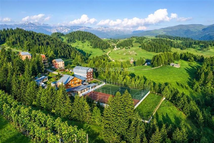 Complex turistic cu privelisti picturale,apa curativa,aer pur, o experienta de i - 14