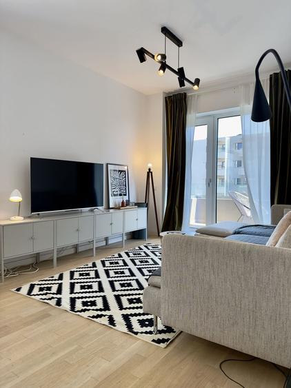 Studio C-entral, Vasile Lascar 216-218, metrou "Stefan cel Mare"