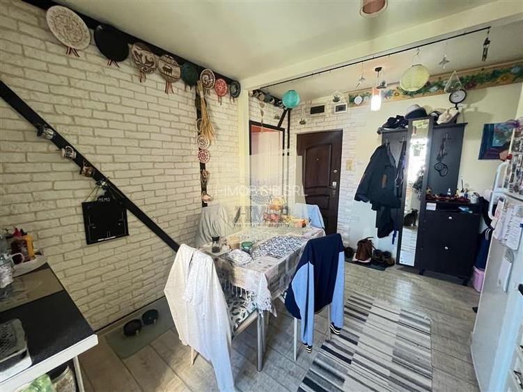 Apartament cu 3 camere etajul 1 cu balcon in Vasile Aaron - 6