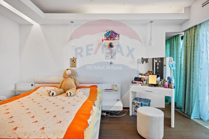 Vilă Futuristă: Eleganță & Inovație la limita pădurii, piscină, 4500mp - 26