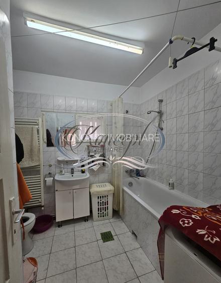 Casa solida cu teren drept si pozitie retrasa - 15