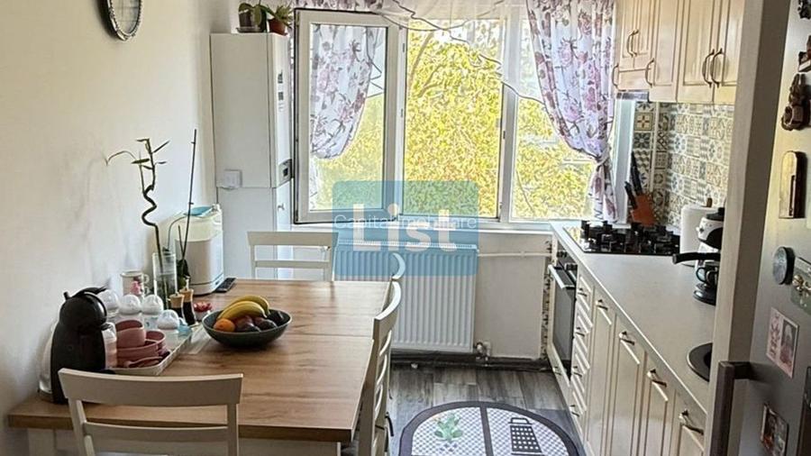 Apartament spațios cu 4 camere de vânzare în Micro 16 – Galați - 8