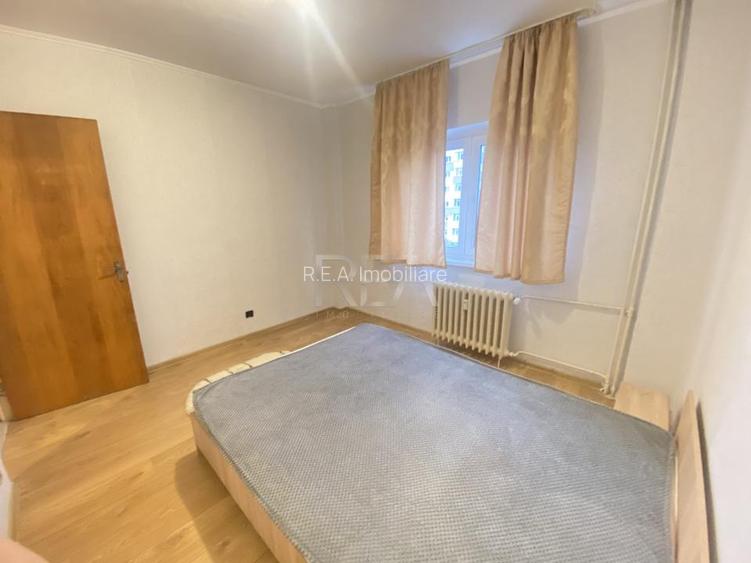 3 Camere- Bloc Anvelopat- Strada Barca - 7