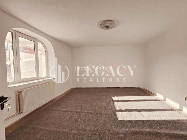 Vilă de închiriat, parter + etaj, str. Valea Rediului 36 - 22