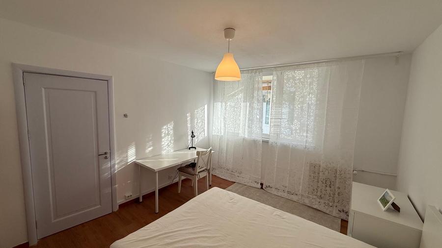Închiriez apartament 3 camere decomandat – Militari-Apusului – 600 €