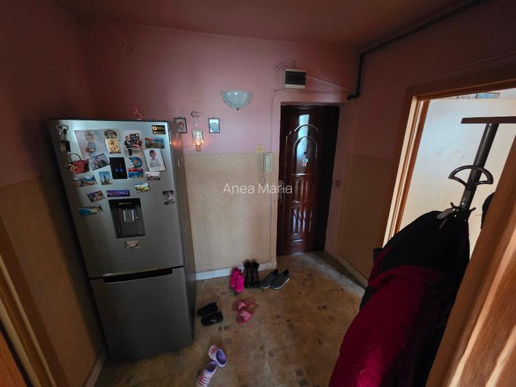 Apartament 3 camere, 64 mp, centrală proprie, balcon închis – Năvodari, str. Tin - 14