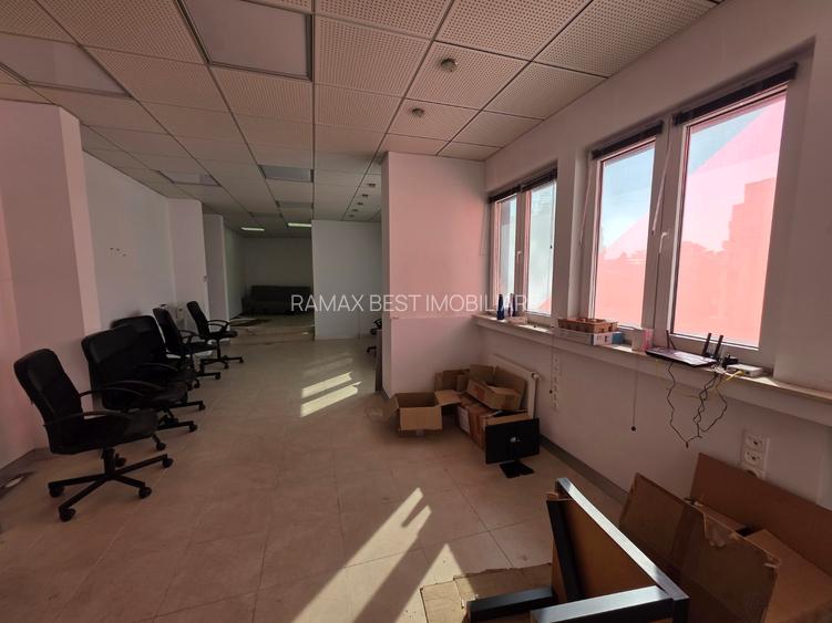 B-ul Magheru, 10 minute metrou Piata Romana, in blocul cu cinema Patria - 13