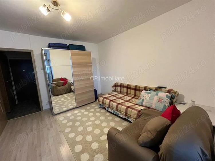 Garsoniera, Titan - 2