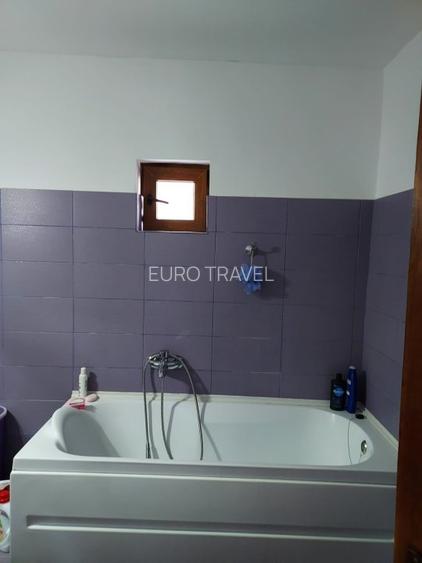 Casa de vacanta sau de locuit, Lazu, 580 mp teren, 117900 euro - 12