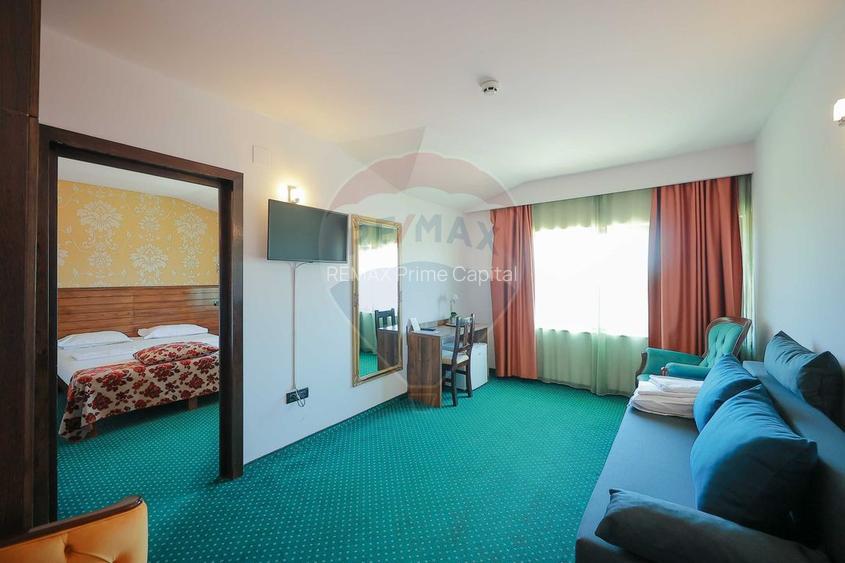 Hotel / Pensiune cu 24 camere de vânzare - Băile 1 Mai - 12