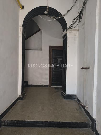 CENTRU VECHI APARTAMENT CU 3 CAMERE 75 MP PRET 152900 EURO - 7