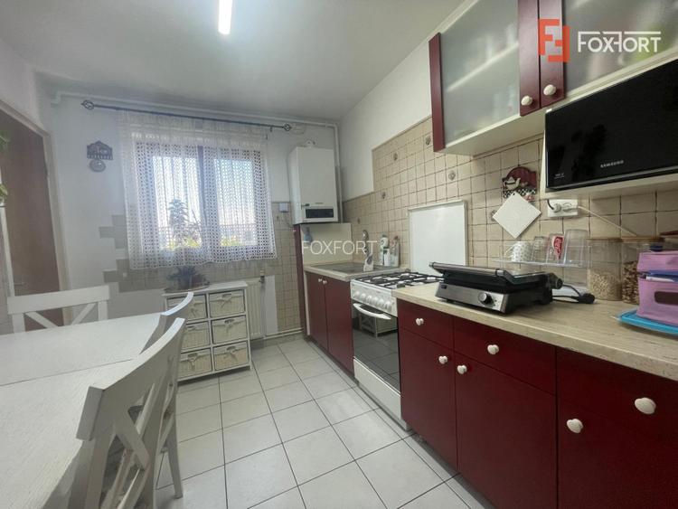 Apartament 5 camere, decomandat, Aurel Vlaicu - 4