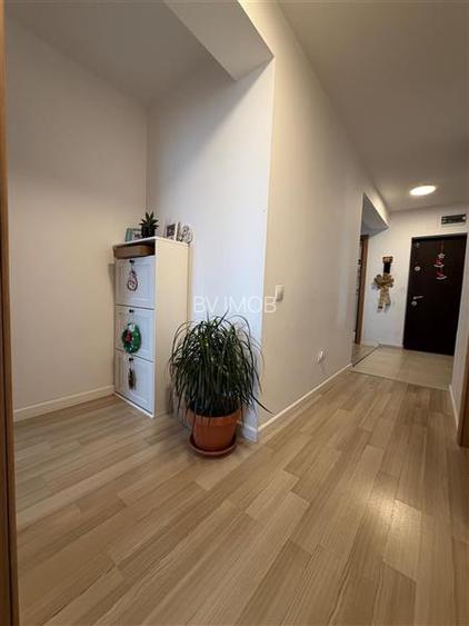 Vanzare apartament 4 camere pe 2 etaje, 3 bai, Urban Residence - 10