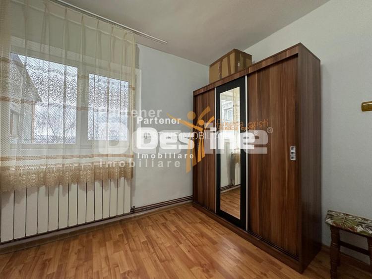Garsonieră renovată complet, mobilată și utilată, centrală termică - Pascani - 2
