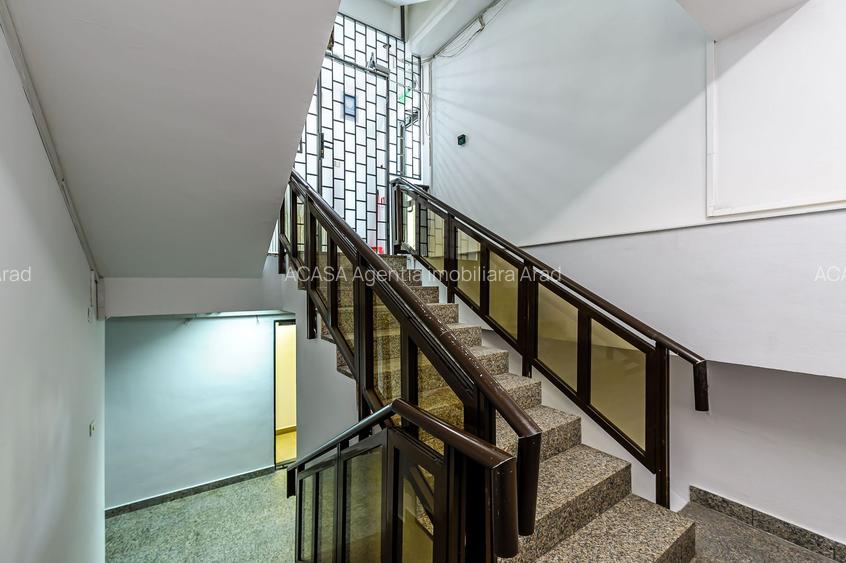 Spațiu de închiriat central - 8