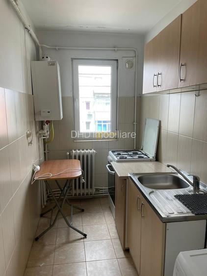 Apartament 3 camere, zona Podu Ros. - 10