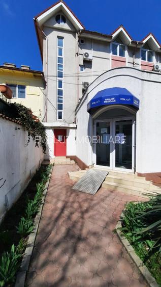 Spațiu comercial de închiriat – Ultracentral, Bd. Ferdinand - 12