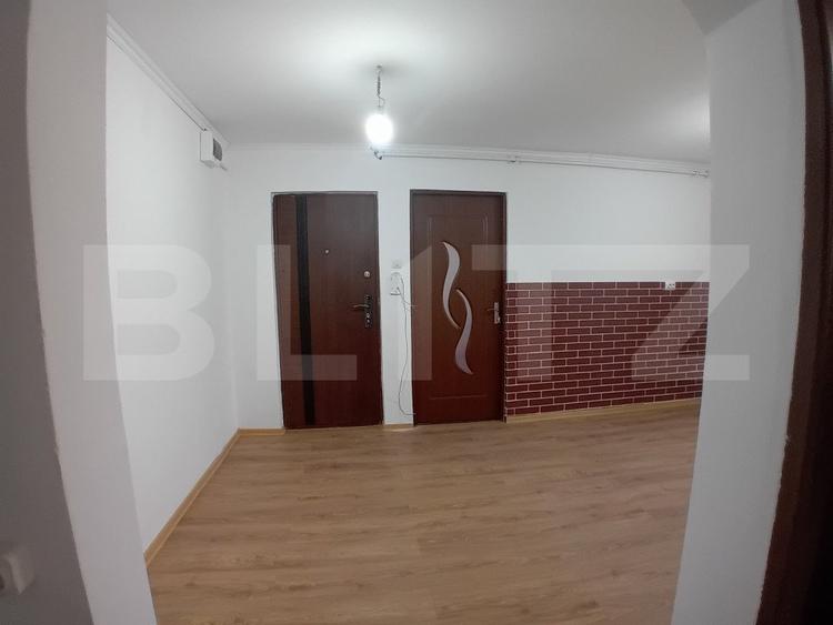 Apartament renovat cu 2 camere decomandate și garaj în Dumbrava Nord Zalău
