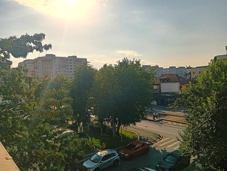 VANZARE APARTAMENT 4 CAMERE CALEA RAHOVEI - PARC SEBASTIAN