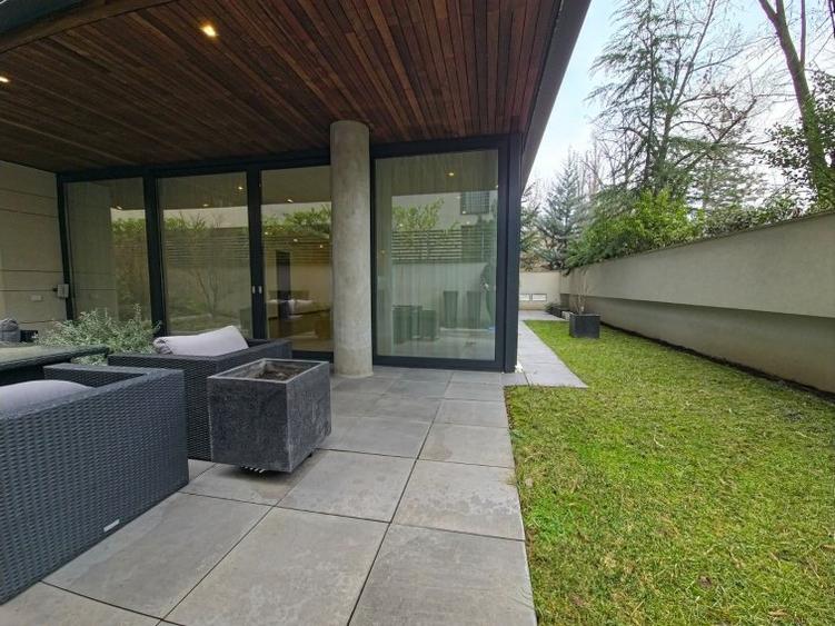 Apartament cu gradina Primaverii