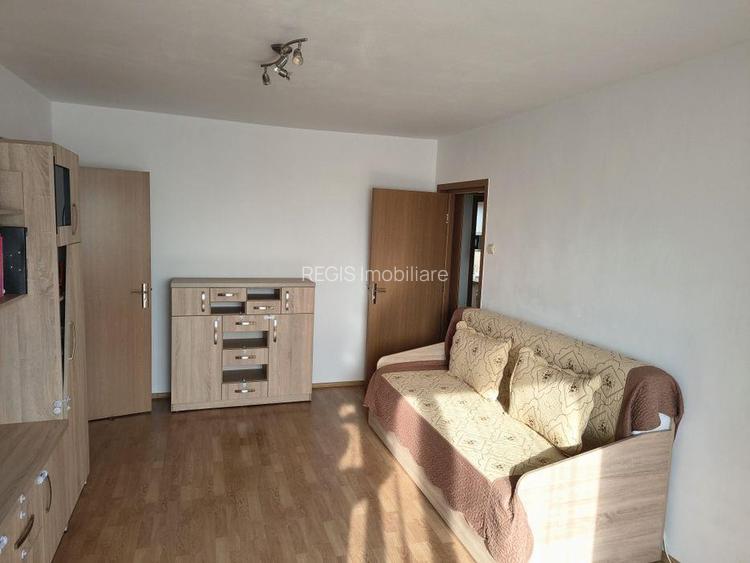 Apartament 2 camere Brasov, renovat, beci, aer conditionat - 2