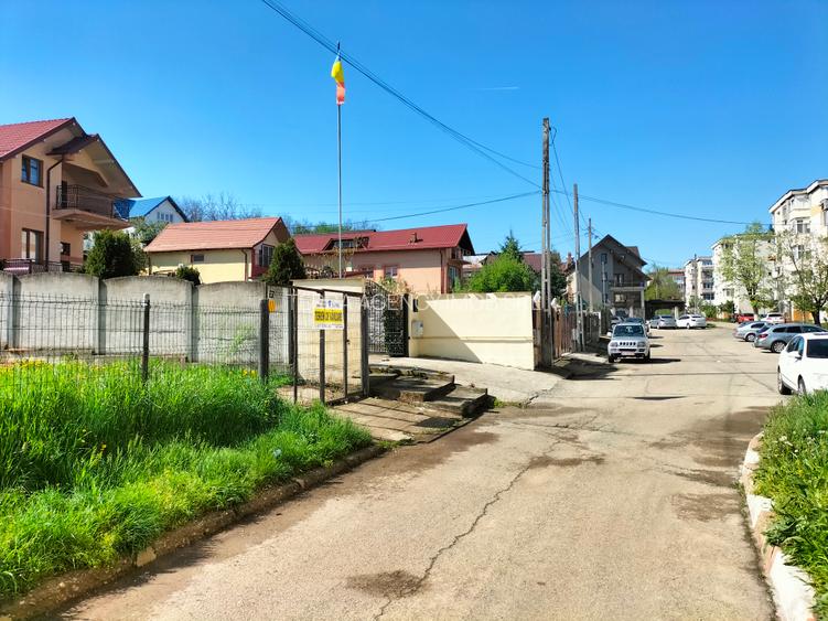 Teren central de vânzare, pentru casă sau afacere! - 3