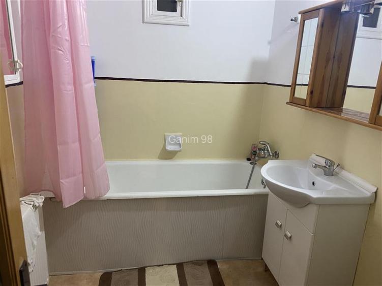 Apartament 3 camere , zona ultracentrala (Casa de Pensii ) , decomandat ,72 mp , - 7