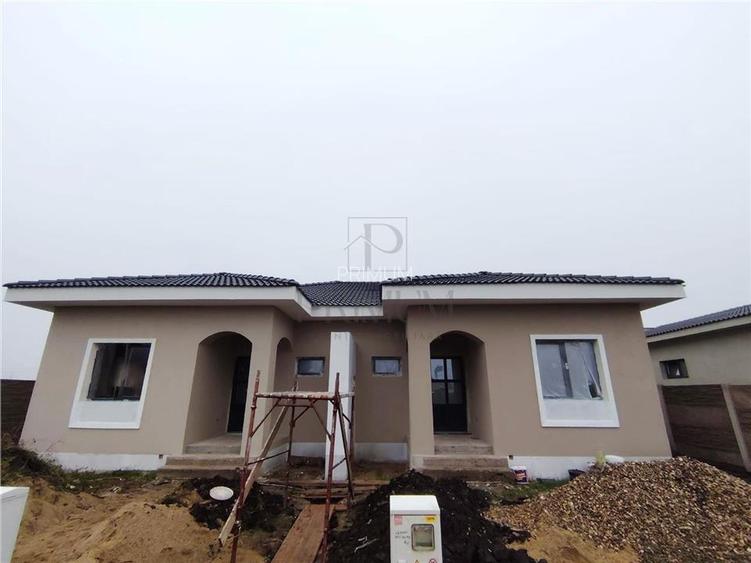 Duplex modern - canalizare - zona buna - 6