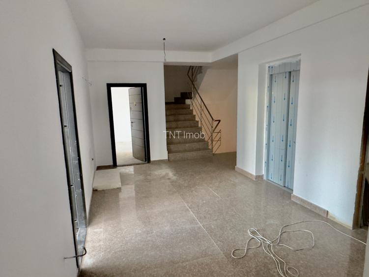 Constructie D+P+3E | Lift | 2 intrari | Parcare Sub | Domenii | Ideal Investitie - 30