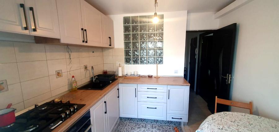 Apartament de vanzare! 3 camere, decomandat, zona Nicolina 2, Iasi - 2