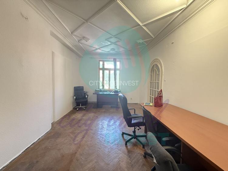 Eleganta, stil si mult potential intr-un apartament interbelic de 3 camere - 4