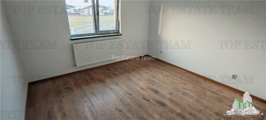 Casa individuala 4 camere pe parter, cu toate utilitatile si 400 mp de teren in - 12