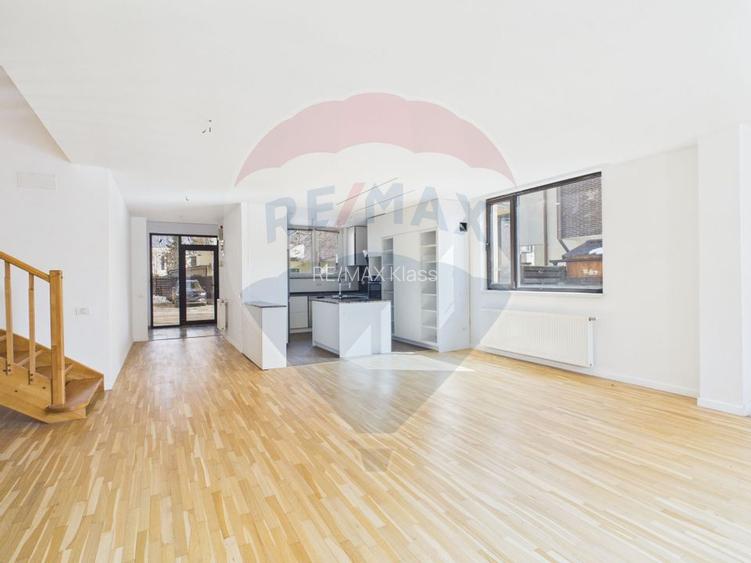 Vila 5 camere, 200 mp utili,270 mp teren NorthPoint Corbeanca - 2