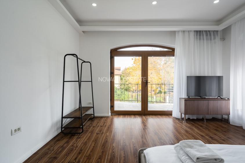 IANCU NICOLAE - AMFITEATRU RESIDENCE, 350 MP, 7 DORMITOARE, 5 BAI, 650 TEREN MP - 48