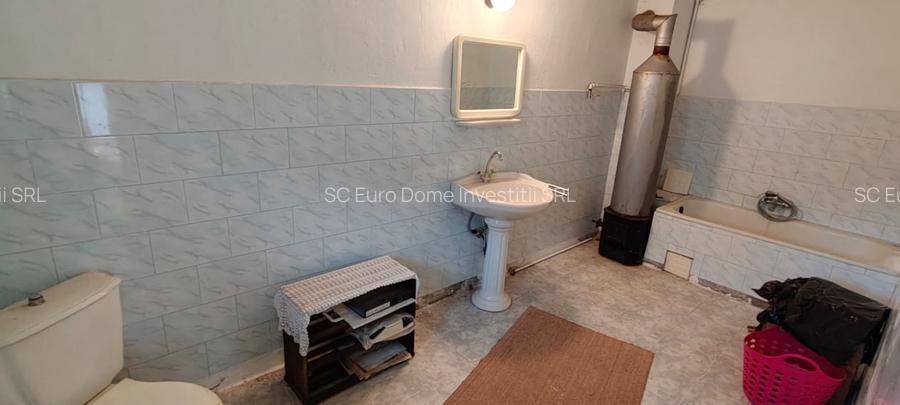 Casa si gospodarie tip sasesc in Bod langa Scoala si Primarie  - 11