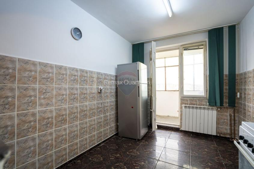 De vânzare apartament cu 4 camere, Bulevardul Decebal - 9